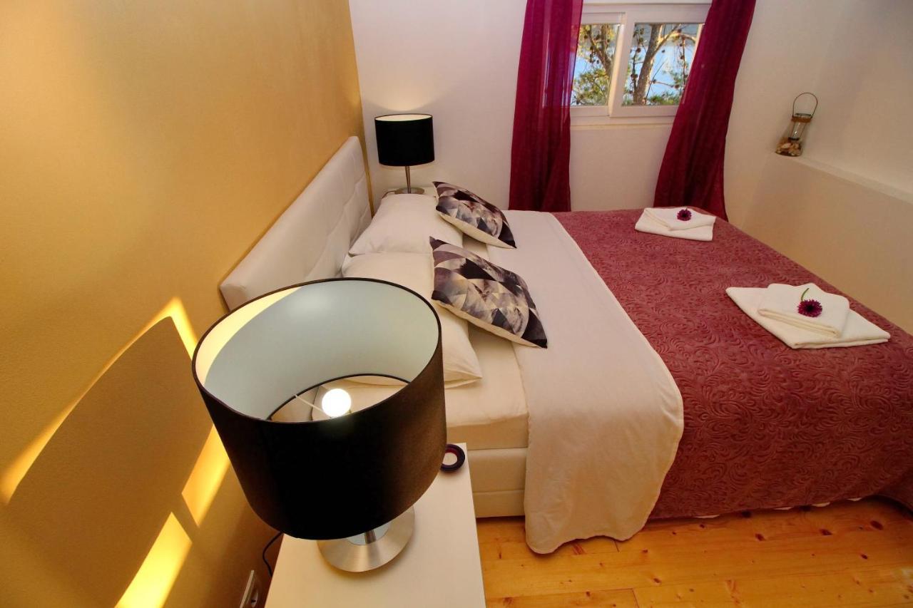 Holiday Home Bili Zal Vela Luka Szoba fotó